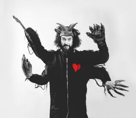 Festival delle Nazioni di Città di Castello, al via le vendite dei biglietti per il concerto di Vinicio Capossela