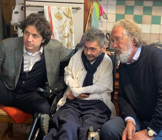 Cannabis: Marco Cappato apre digiuno a staffetta per diritto alla salute di Walter De Benedetto e richiesta legalizzazione della pianta proibita