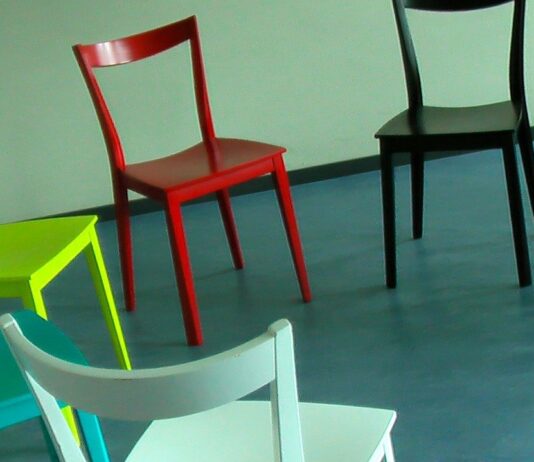 Covid 19, Spinelli: “Consentire ai circoli attività di bar e ristoro, nel rispetto del Dpcm”