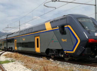 Arrivato il quarto Rock. Baccelli: “Entro il 2021, 15 i treni di ultima generazione in servizio”