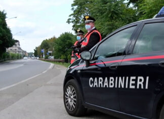 Simula il furto della propria auto per non pagare una cartella esattoriale: smascherato dai carabinieri