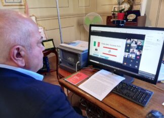 “Festa della Toscana”, si accendono le luci su Palazzo delle Laudi