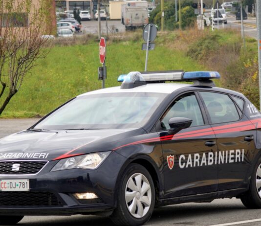 Deruba il convivente conosciuto in un sito di incontri e sparisce nel nulla identificata e denunciata dai carabinieri