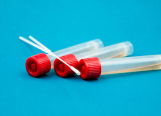 Coronavirus: in Toscana 861 nuovi casi, età media 40 anni; 33 i decessi