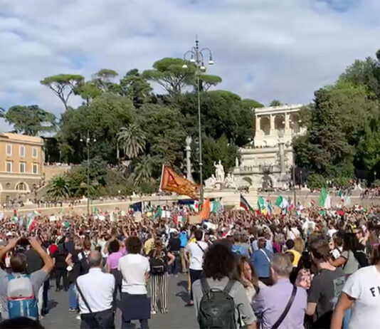 In 50mila a Roma per manifestare contro il Green Pass – FOTO/VIDEO