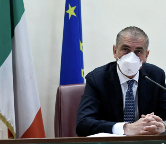 Costa: “Se non si arriva al 90% di vaccinati, dovremo valutare altri obblighi”