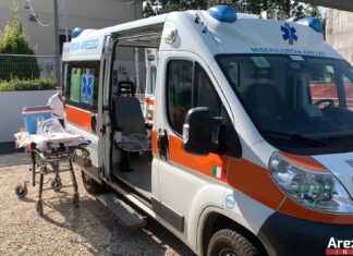 Perde il controllo dell’auto e si ribalta, perde la vita 67enne