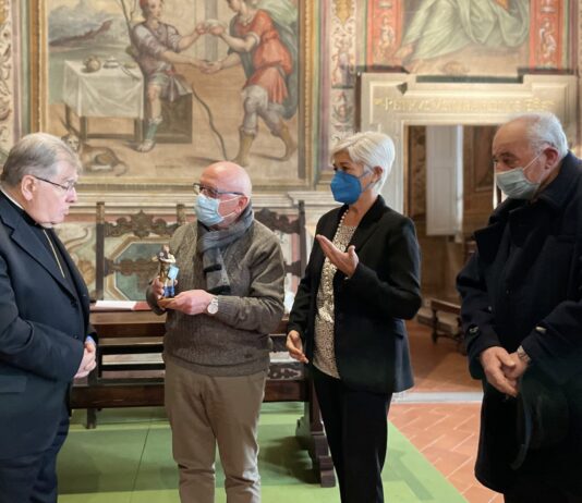 Natale: l’imprenditore è il nuovo personaggio del Presepe 2021