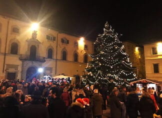 Presepi, musica e Babbi Natale: ecco il weekend a Sansepolcro