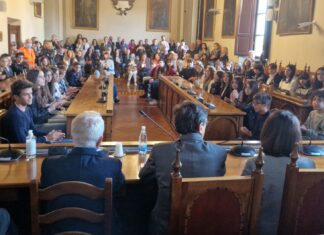 Sala del Consiglio gremita per la cerimonia di consegna del Premio Dionisio Roberti