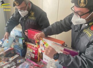 Sequestrati in tutta la provincia di Arezzo oltre 15 mila articoli contraffatti o non sicuri