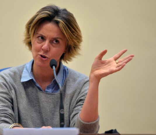 Legge Lorenzin: così venne stabilito l’obbligo vaccinale da 0 a 16 anni