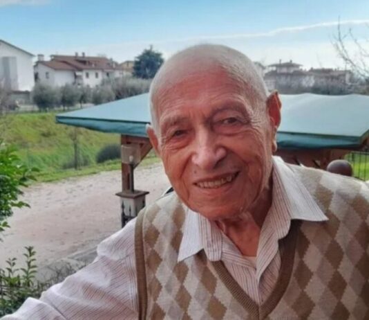 La Fiorentina premia Zanetto Innocenti, tesserato Viola più longevo di Sansepolcro