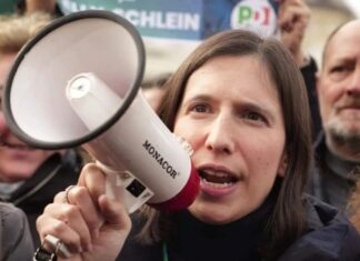 Tutti pronti a manifestare ma al liceo di Firenze non c’è stata alcuna “aggressione squadrista”