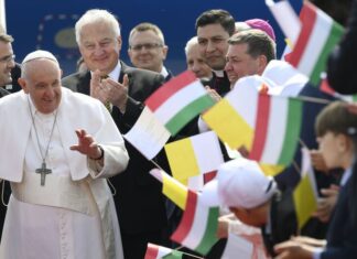 Santo Padre: “la politica non abbia come effetto quello di infiammare gli animi”