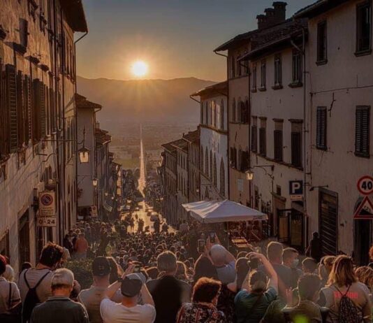 La Via del Sole: ad Anghiari concerto all’alba seduti in strada per godersi la magia sulla Ruga di San Martino