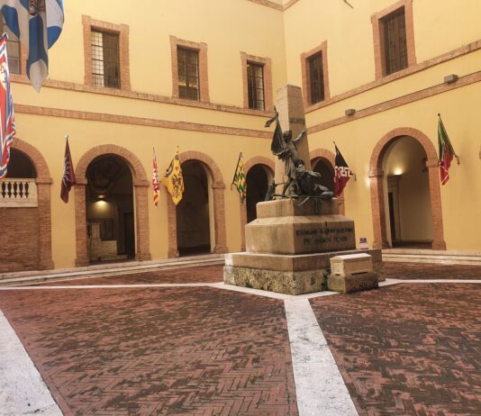 Università di Siena: riaperte le immatricolazioni per Agribusiness, Chimica e Tecnologia Farmaceutiche e Farmacia