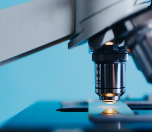 Tumore al polmone: un nuovo farmaco per fermarne la crescita