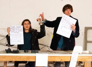 La Sparanoia, teatro senza feriti gravi al Pietro Aretino