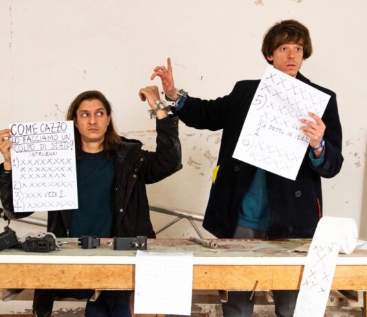 La Sparanoia, teatro senza feriti gravi al Pietro Aretino