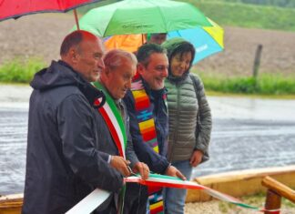 Taglio del nastro “bagnato” per il parco fluviale sul Corsalone