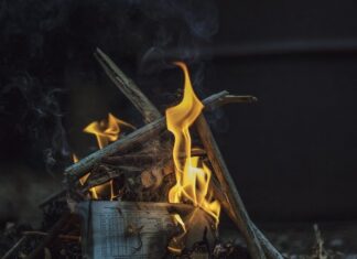 Scatta il divieto di abbruciamento. Fino al 31 agosto vietato accendere fuochi in tutta la Toscana
