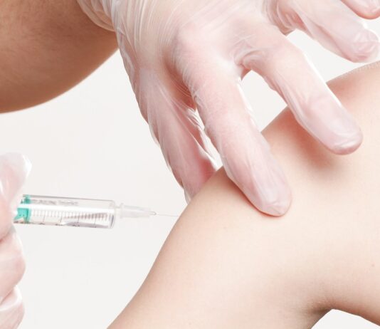 Vaccini, boom di firme contro l’abolizione dell’obbligo: oggi quasi cinquemila