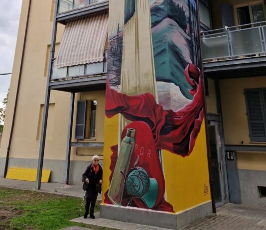 Taglio del nastro per i murales nelle case popolari di via Montefeltro a Sansepolcro
