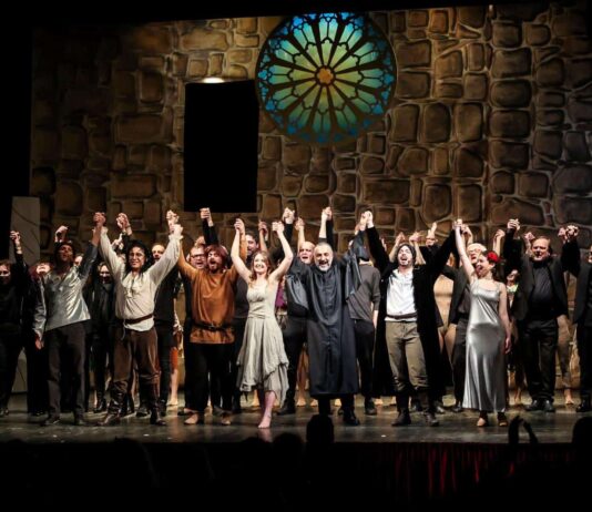 “Notre Dame, Storia d’amore e di passione” lo spettacolo domenica 15 al Teatro Petrarca di Arezzo