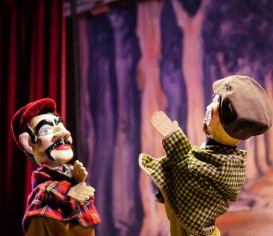 Al San Donato lo spettacolo della famiglia di maestri burattinai più antica al mondo per l’ospedale e la cittadinanza