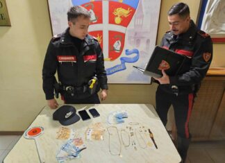 Finto Carabiniere truffa un anziano, oro e gioielli per 15mila euro