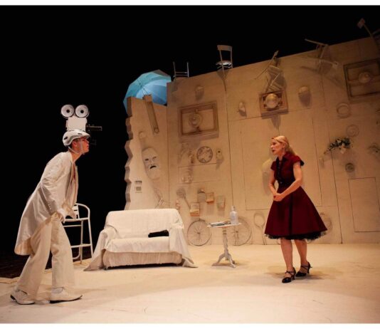 A Sansepolcro va in scena “Una giornata qualunque” di Dario Fo e Franca Rame con Gaia De Laurentiis e Stefano Artissunch