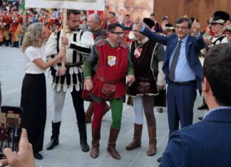 Il balestriere Messer Marco Tontini vince il Palio della Balestra 2025