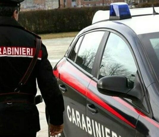 I Carabinieri di Sansepolcro blocccano corriere. Sequestrata la merce