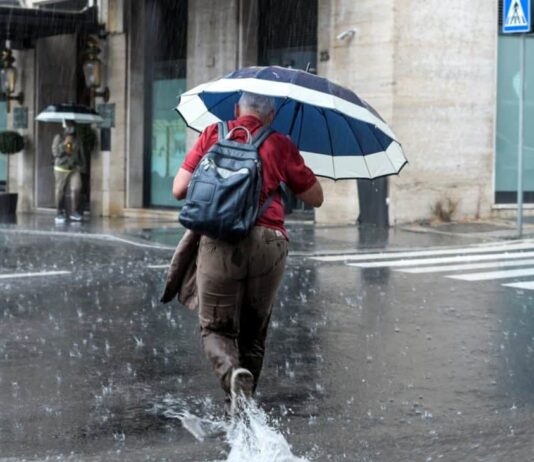 Temporali, codice giallo su zone centro-meridionali