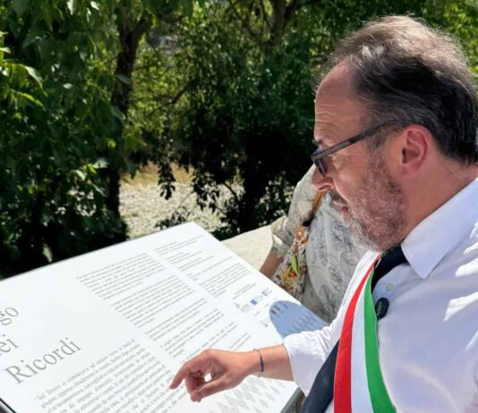 Inaugurato a Pieve Santo Stefano il Largo dei Ricordi lungo il Tevere